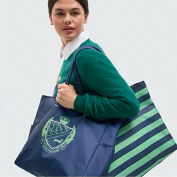 NWT PINK Victoria's Secret Reversible Tote Bag Solid Blue to Stripes Gift - Picture 1 of 8